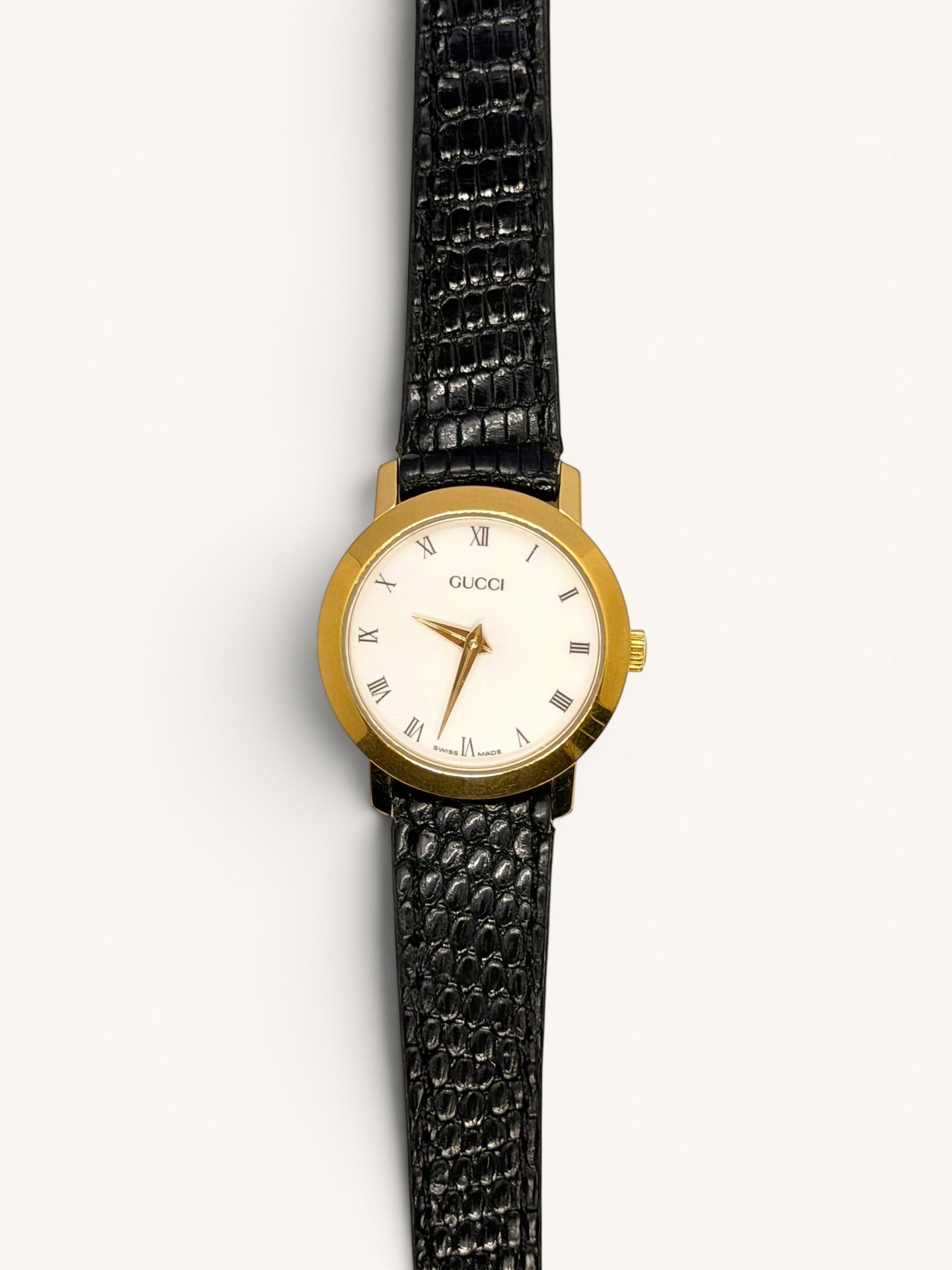 Vintage Gucci 2200L Roman Numerals Watch