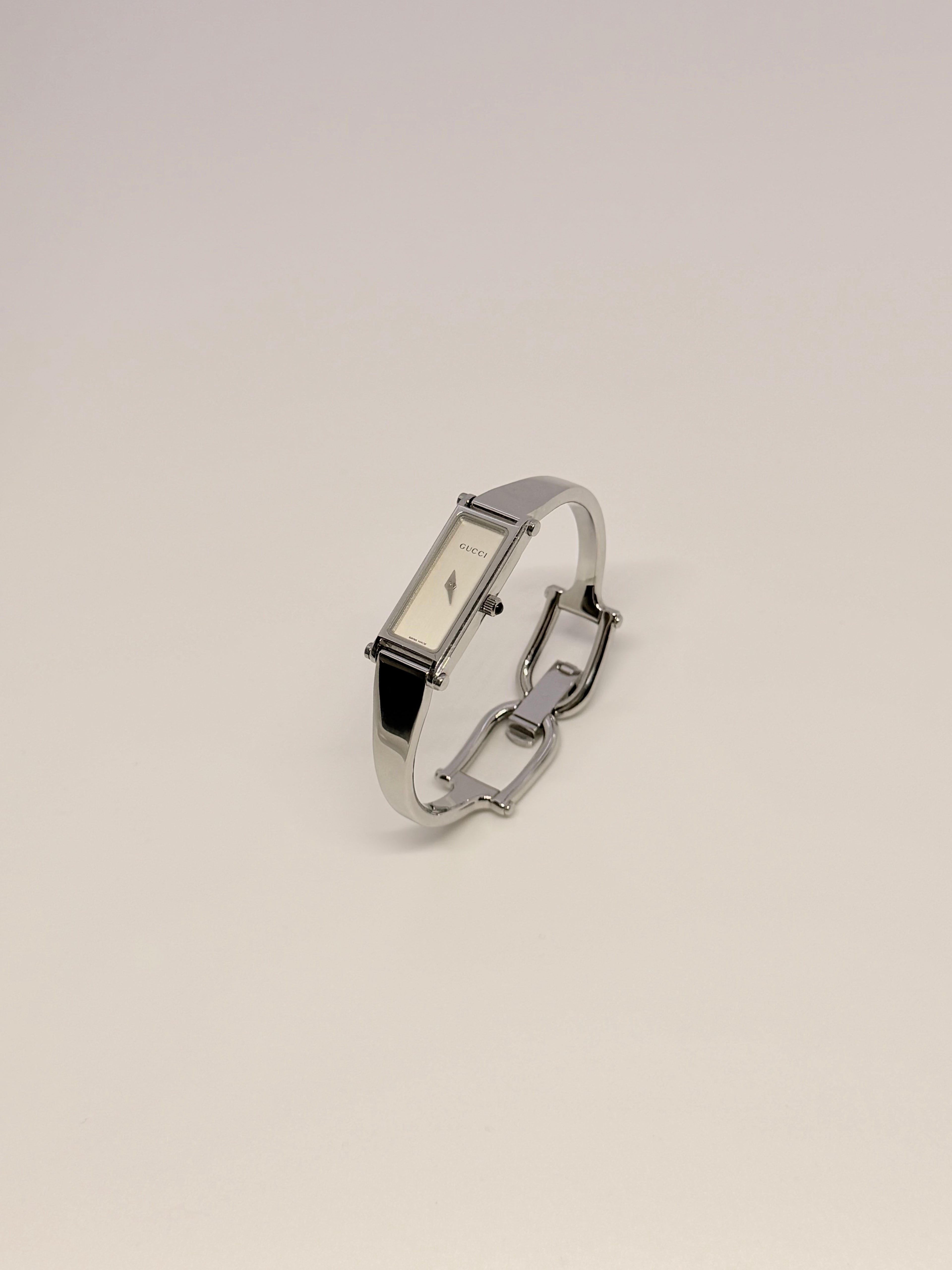 Vintage Gucci 1500L Silver Bangle Watch w/ Box