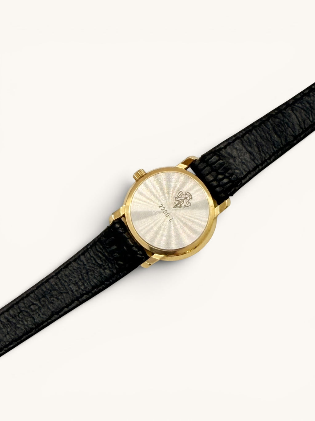 Vintage Gucci 2200L Roman Numerals Watch