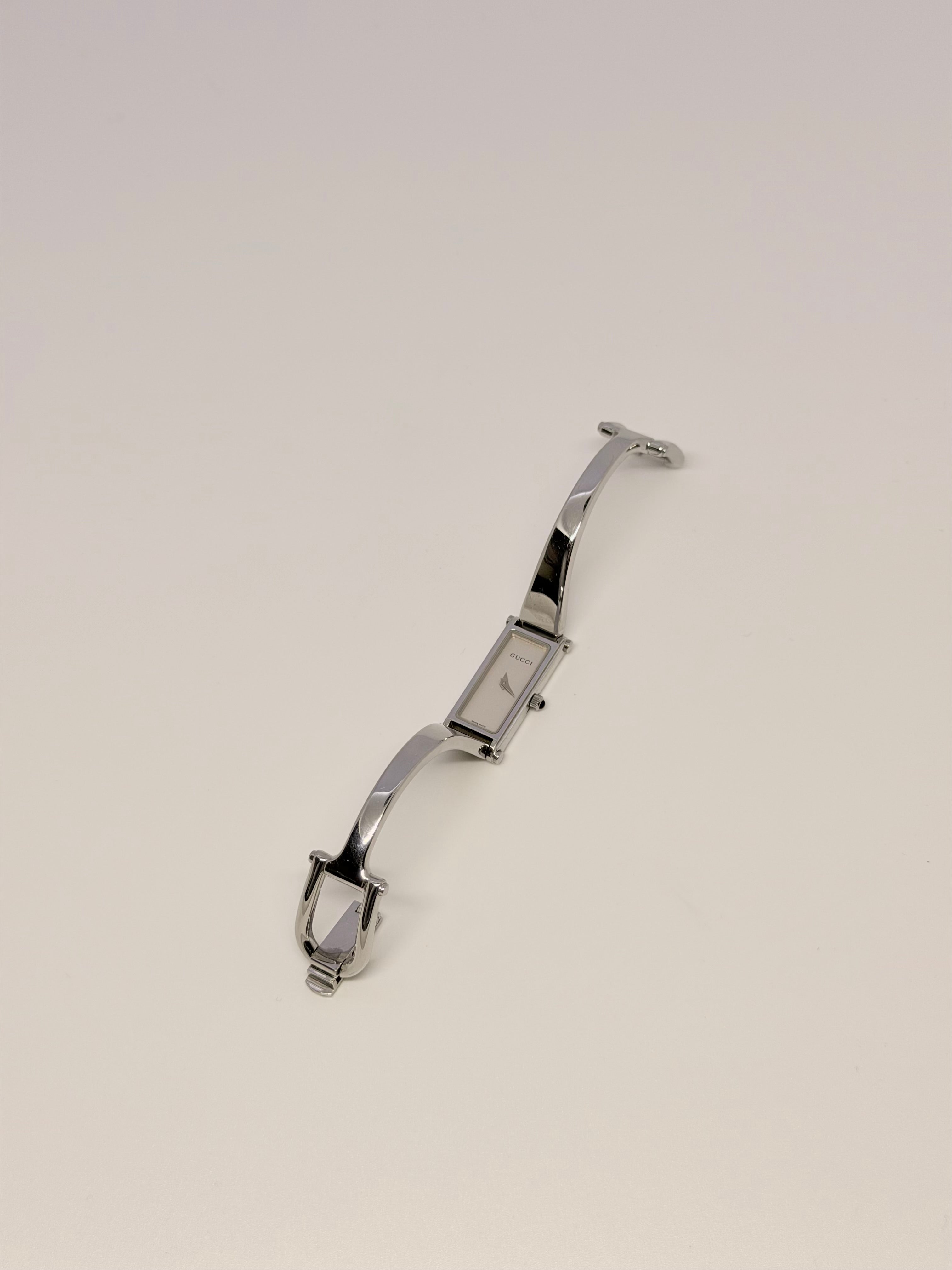 Vintage Gucci 1500L Silver Bangle Watch w/ Box